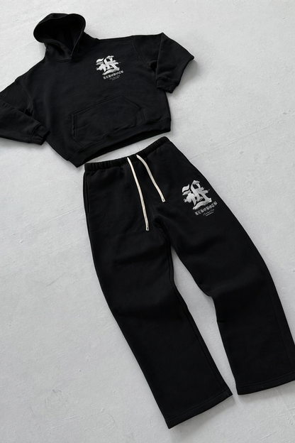 CLOUDS OPEN HEM SWEATPANT *BLACK*